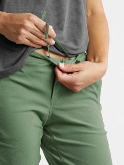 KUHL Indestructible 2.0 Hiking Shorts 8" 9 KUHL Indestructible 2.0 Hiking Shorts 8" -Satorisan Swimwear Store 112013 03