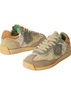 Satorisan Boomerang Sneaker